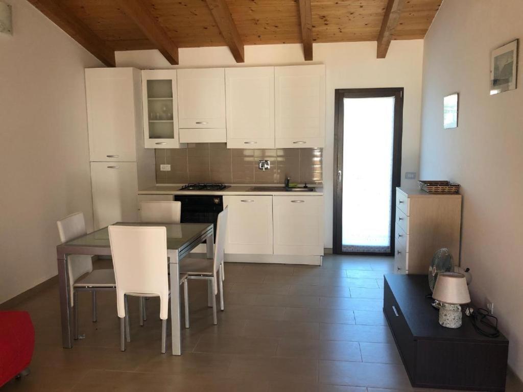 Appartement Trilocale Con Cortile à Budoni Extérieur photo